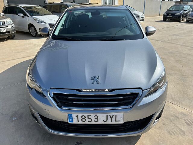 PEUGEOT 308 ALLURE 1.2 E-THP AUTO SPANISH LHD IN SPAIN 61000 MILES SUPERB 2017
